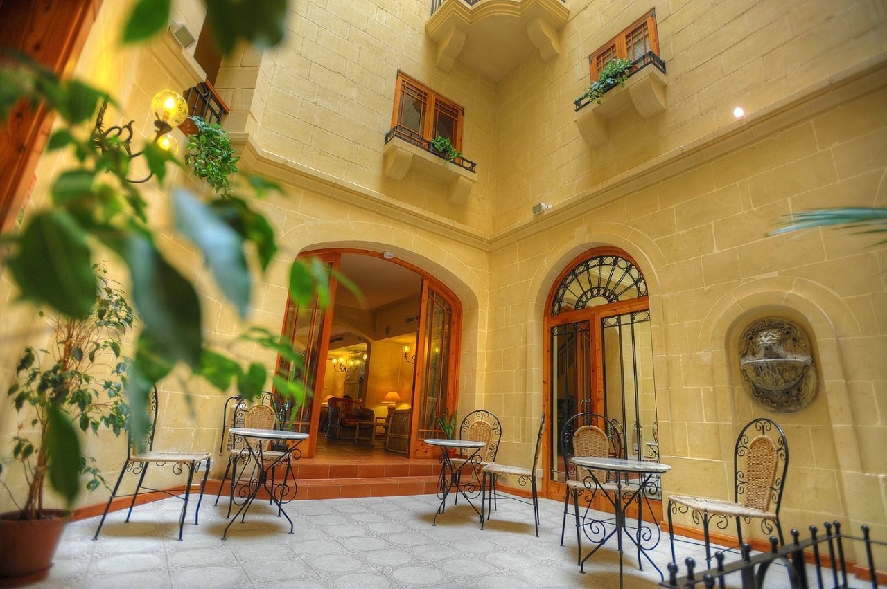 St. Patrick's Hotel 4*